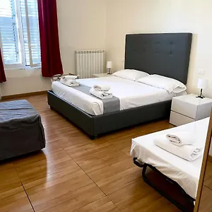Konukevi Bon Ton, Roma