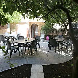 New Generation Center Hostal
